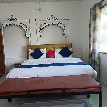 The Hostel Crown Udaipur Værelse billede